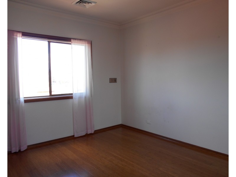 46 Boronia Road, Bossley Park NSW 2176