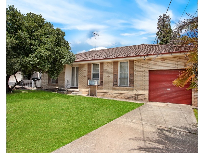 14 Oxford Street, Smithfield NSW 2164