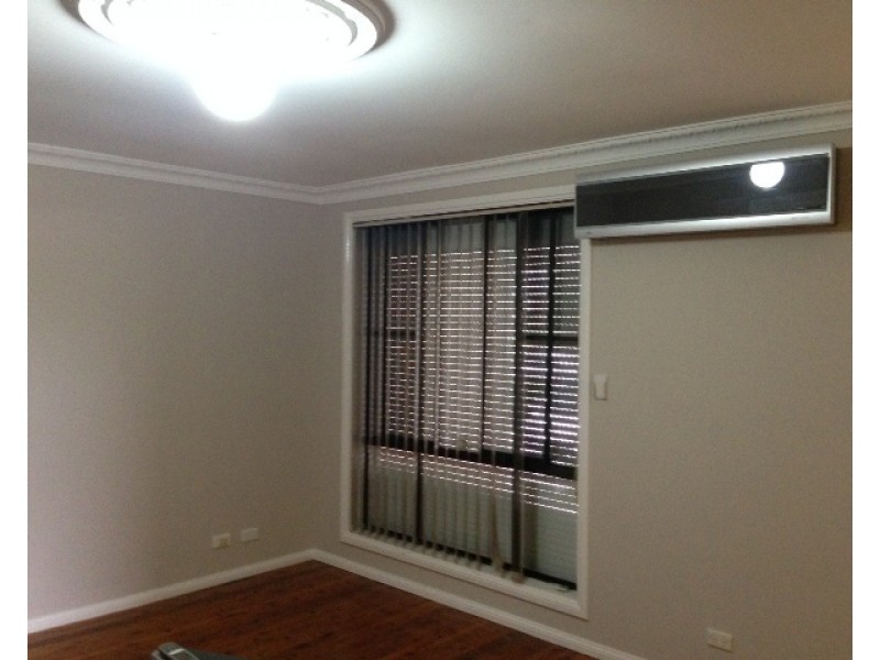 10 Condello Crescent, Edensor Park NSW 2176
