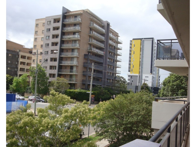 Unit 4, 16-18 Bigge Street, Liverpool NSW 2170