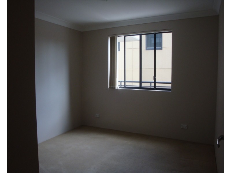 Unit 4, 16-18 Bigge Street, Liverpool NSW 2170