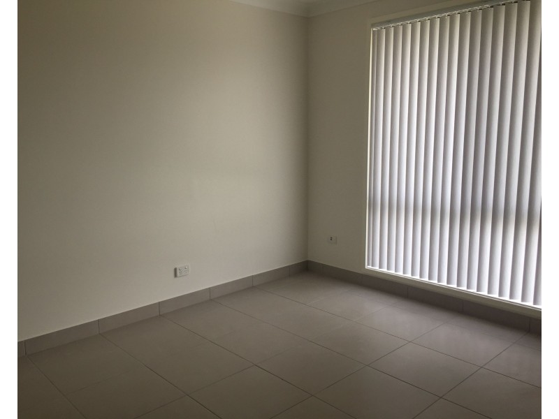 10 Brahma Close, Bossley Park NSW 2176