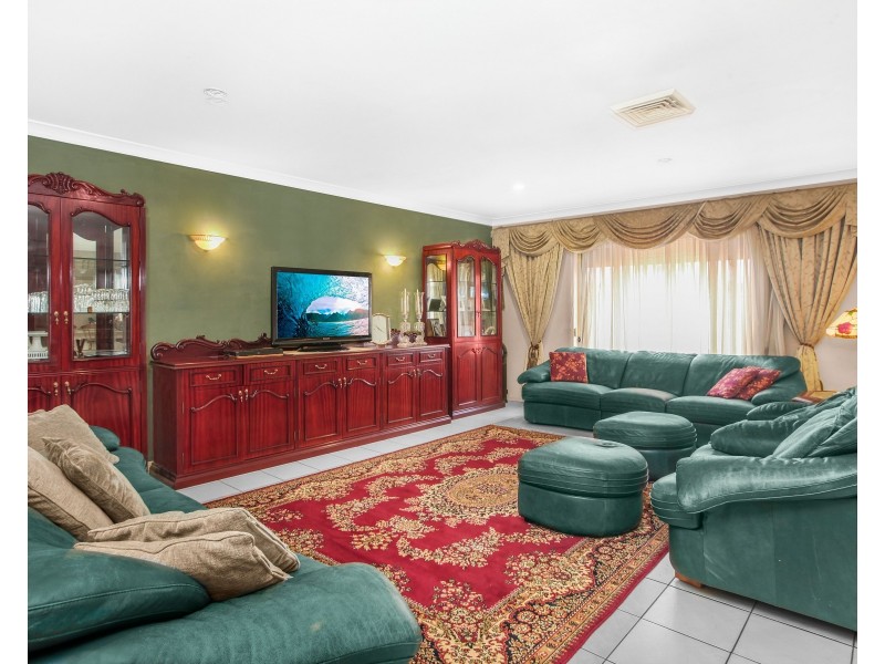 53 Sartor Crescent, Bossley Park NSW 2176