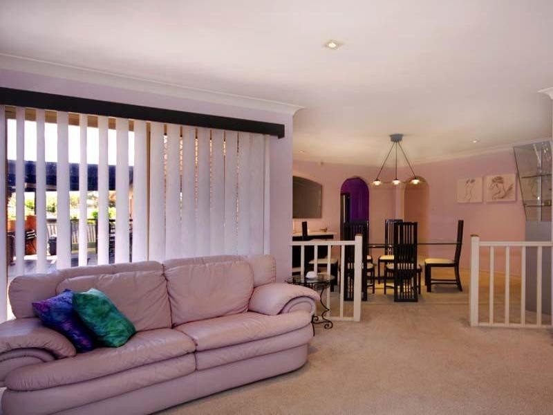 15 Rhys Place, Edensor Park NSW 2176