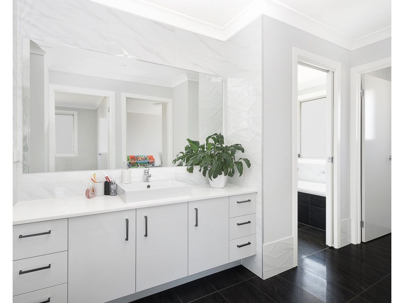 26 Moonshine Avenue, Cabramatta West NSW 2166