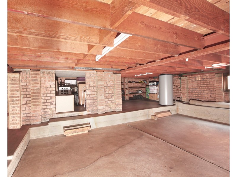 14 Glenfern Crescent, Bossley Park NSW 2176