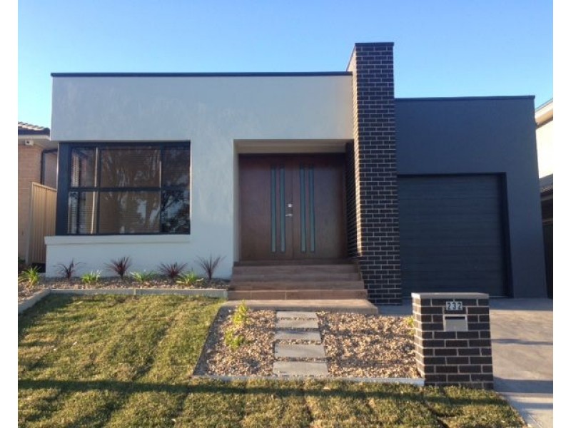 232 Mciver Avenue, Middleton Grange NSW 2171