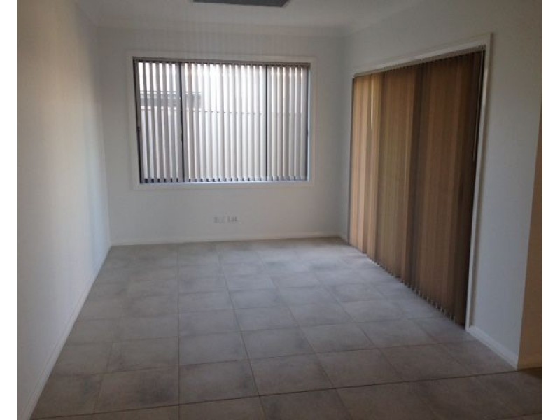 232 Mciver Avenue, Middleton Grange NSW 2171