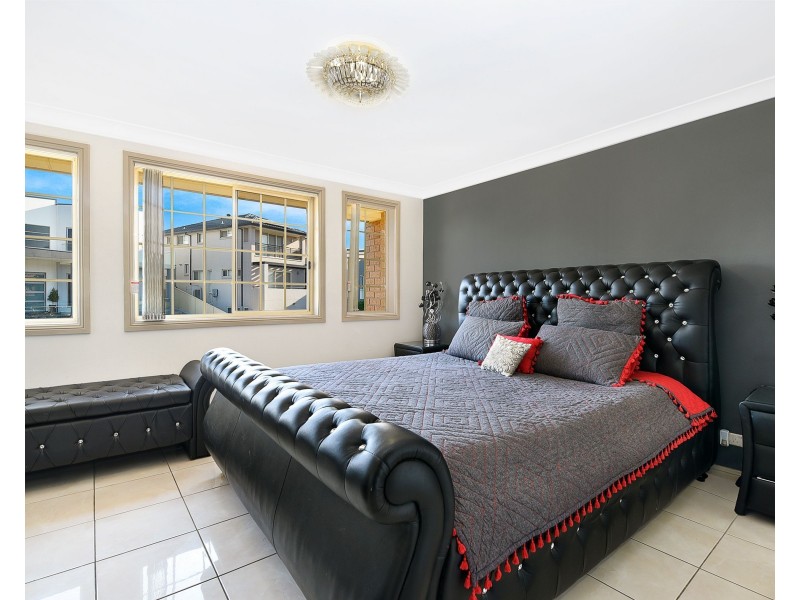 32a Cuthbert Crescent, Edensor Park NSW 2176