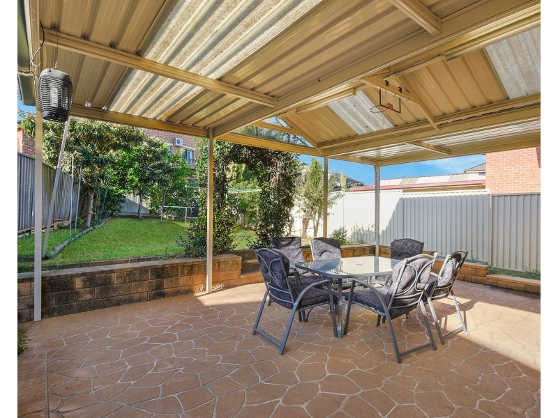 32a Cuthbert Crescent, Edensor Park NSW 2176