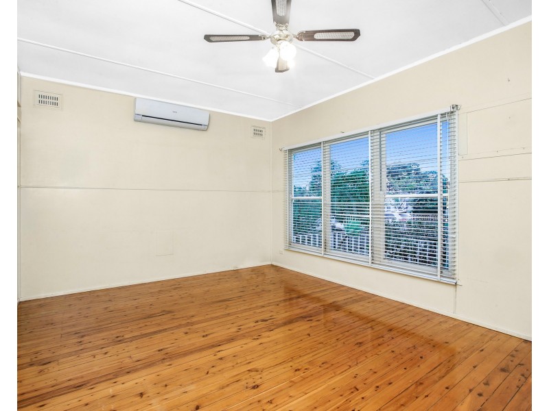 10 Renfrew Street, Guildford NSW 2161