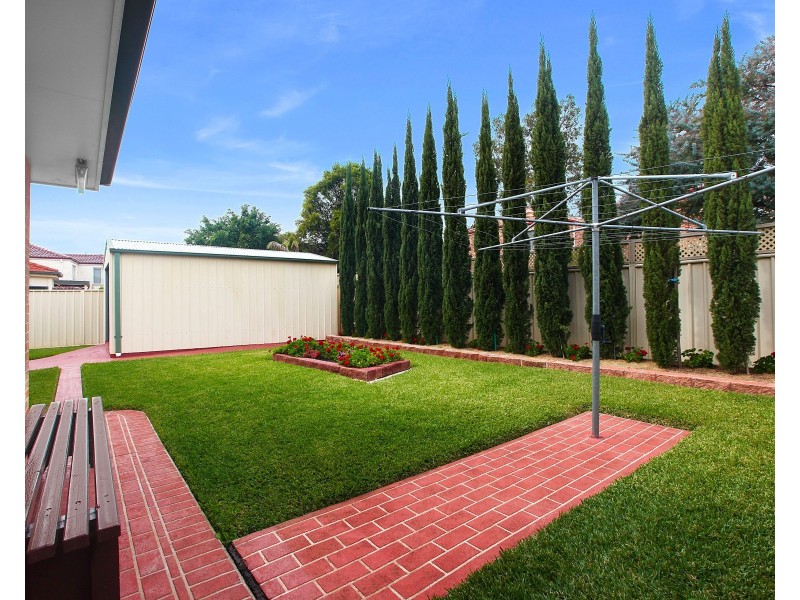 5 Mollymook Street, Prestons NSW 2170