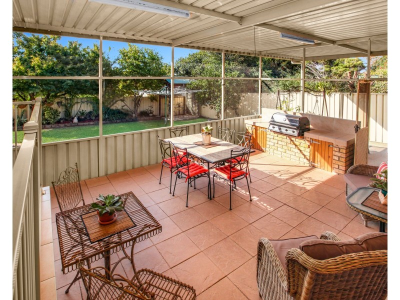59 Tallowood Crescent, Bossley Park NSW 2176