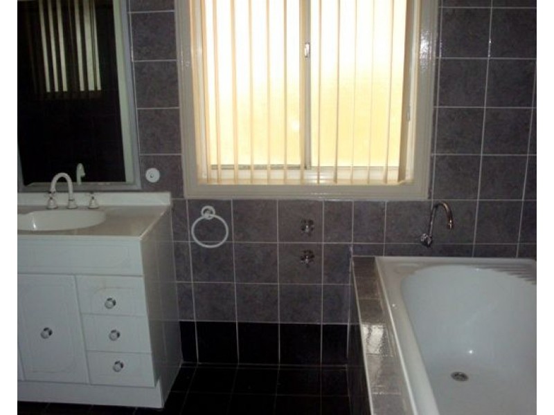 52 Dransfield Road, Edensor Park NSW 2176