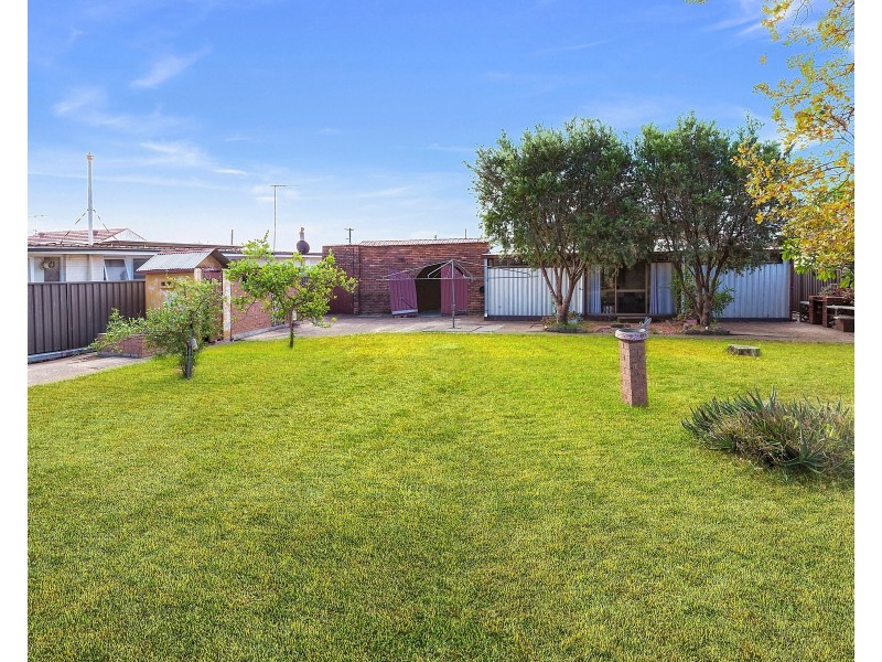 10 Rowley Street, Smithfield NSW 2164