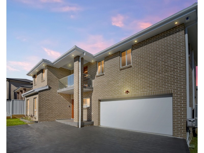 30 Rodeo Drive, Green Valley NSW 2168