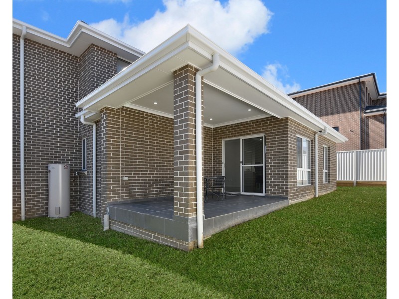 30 Rodeo Drive, Green Valley NSW 2168