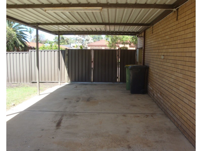 32 Ainsworth Crescent, Wetherill Park NSW 2164