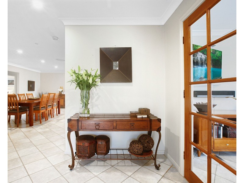 16 Kangaroo Close, Green Valley NSW 2168