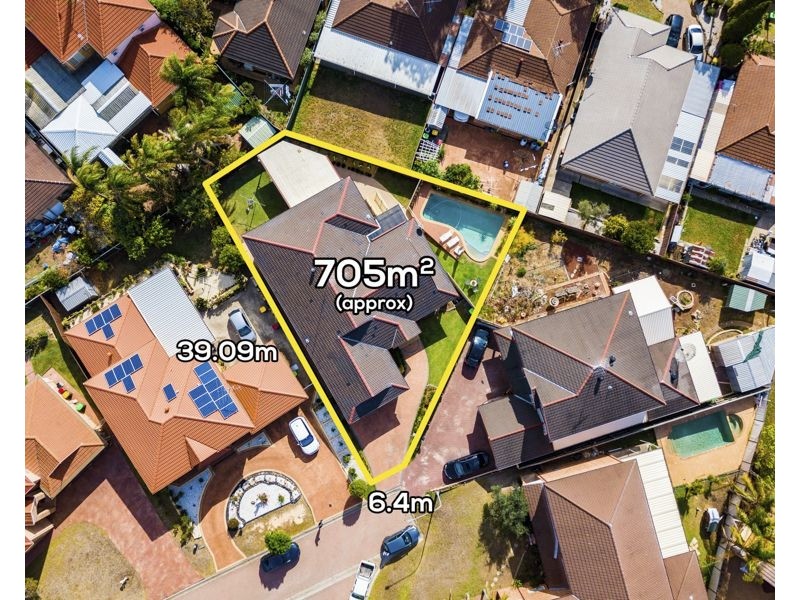 16 Kangaroo Close, Green Valley NSW 2168