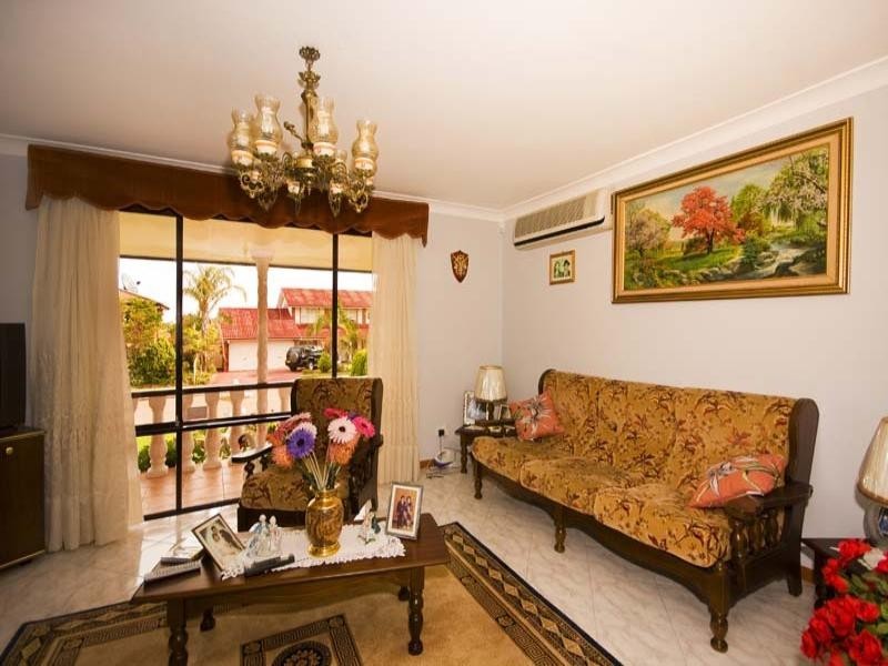 5 Apache Road, Bossley Park NSW 2176