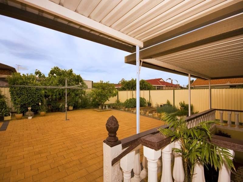 5 Apache Road, Bossley Park NSW 2176