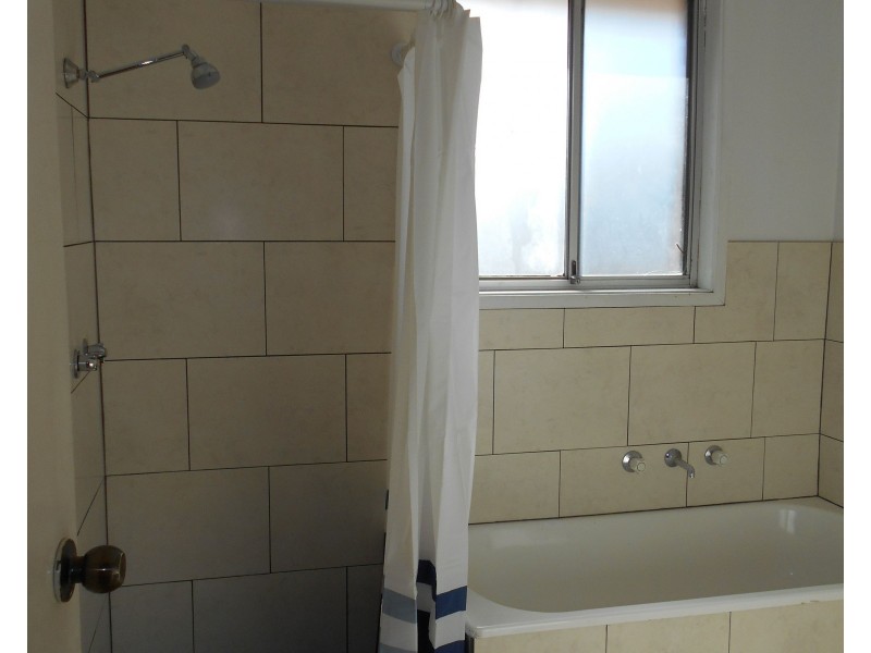 14 Dashmere Crescent, Bossley Park NSW 2176