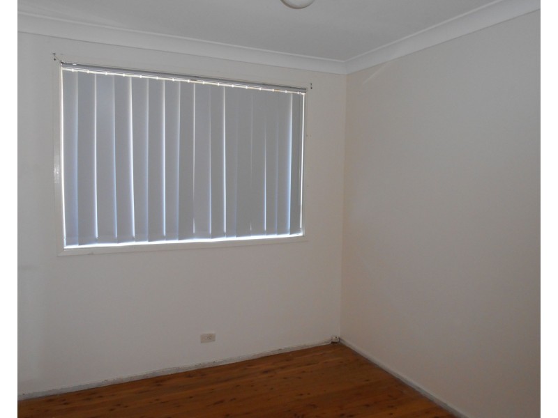 14 Dashmere Crescent, Bossley Park NSW 2176