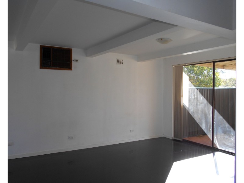 40 Ollier Crescent, Prospect NSW 2148