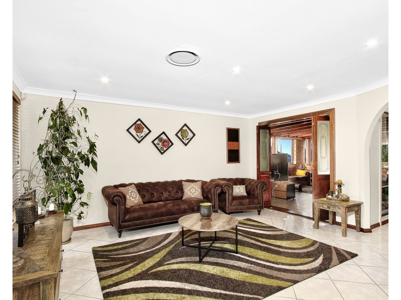 33 Castlereagh Street, Bossley Park NSW 2176