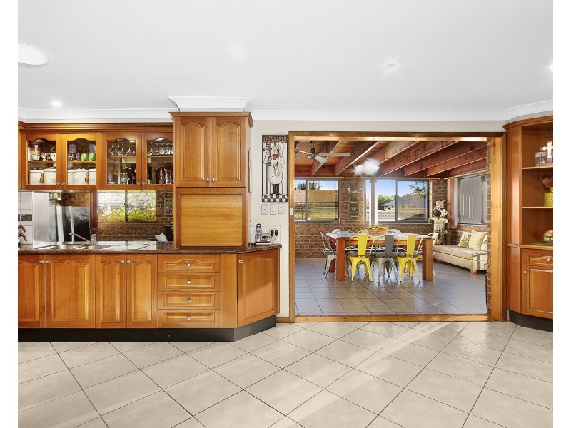 33 Castlereagh Street, Bossley Park NSW 2176