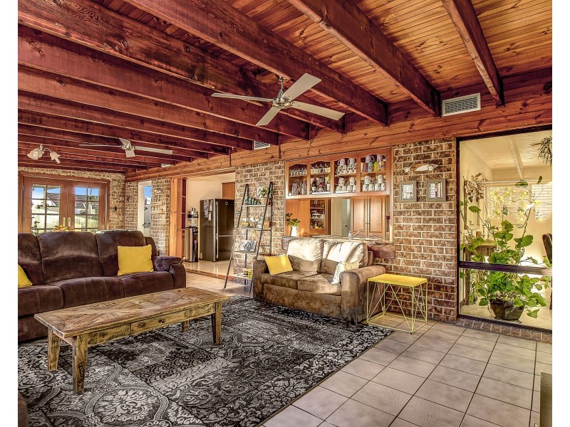 33 Castlereagh Street, Bossley Park NSW 2176