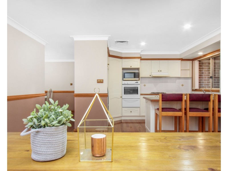 5 Hoop Place, Spring Farm NSW 2570