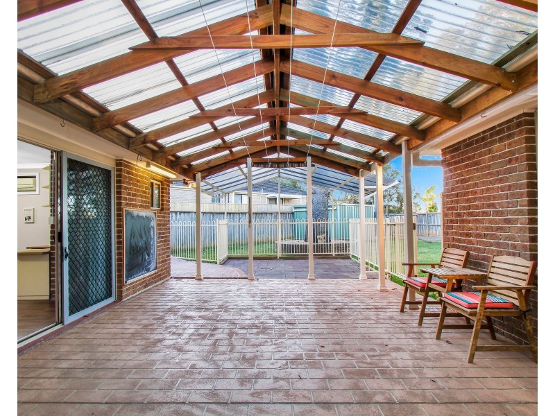 5 Hoop Place, Spring Farm NSW 2570