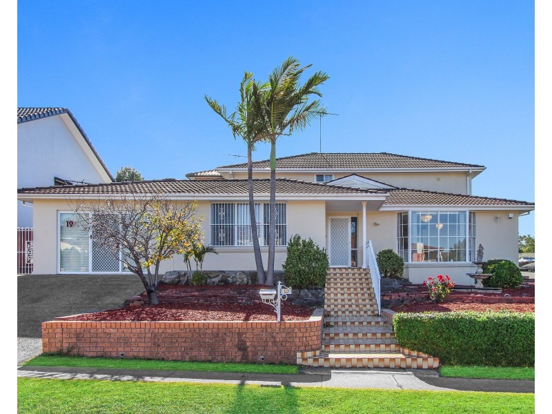 19 Garrison Road, Bossley Park NSW 2176