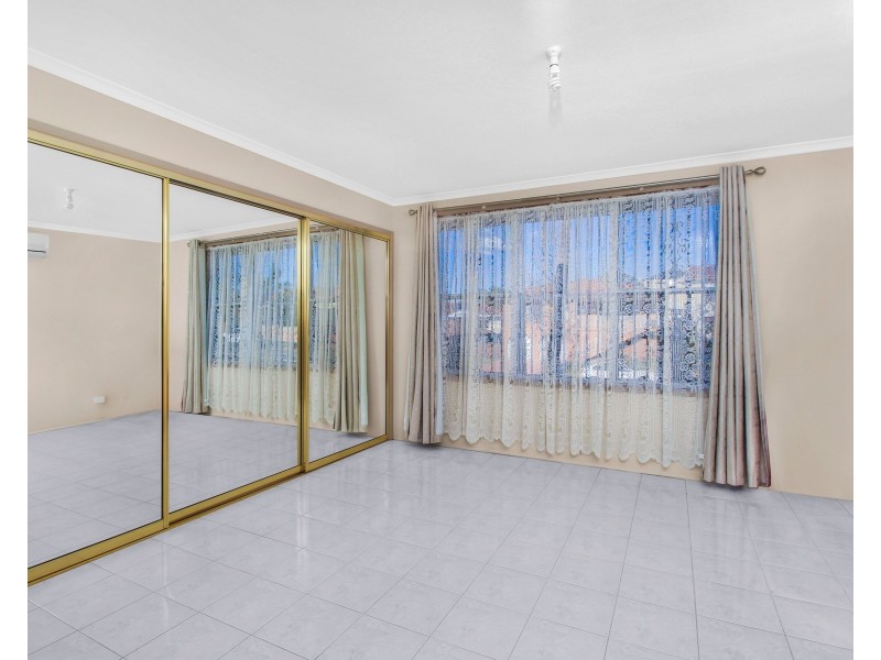 19 Garrison Road, Bossley Park NSW 2176