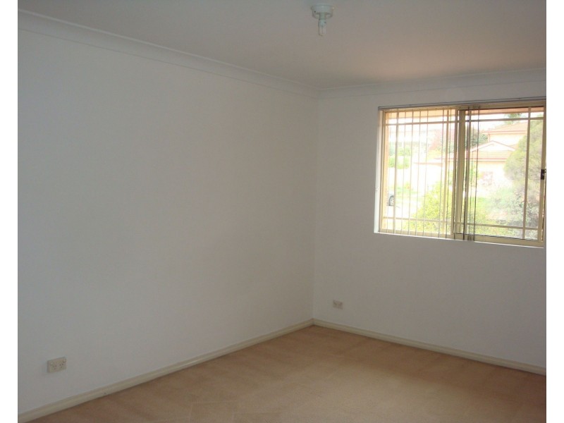 10B Mataro Close, Edensor Park NSW 2176