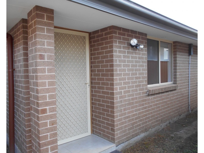 6A Barker Street, Bossley Park NSW 2176