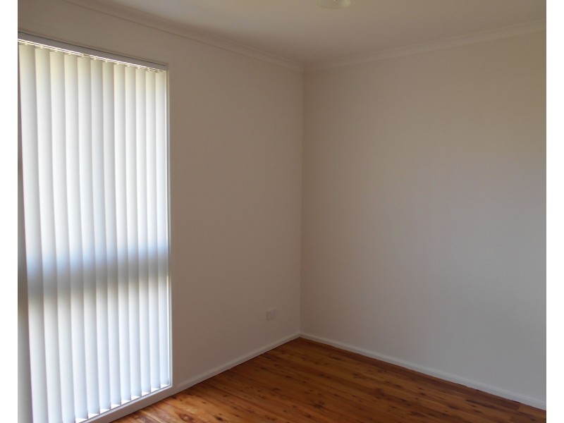 10 Etna Place, Bossley Park NSW 2176