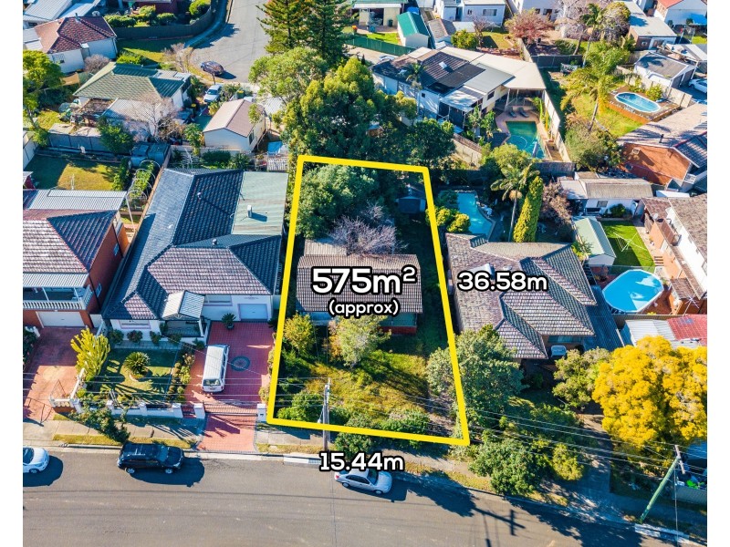 16 Norfolk Avenue, Fairfield West NSW 2165