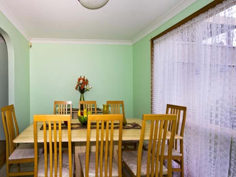 4 Waterhouse Street, Abbotsbury NSW 2176