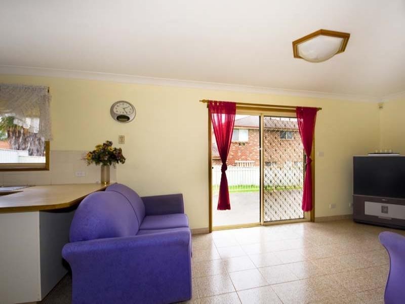 4 Waterhouse Street, Abbotsbury NSW 2176