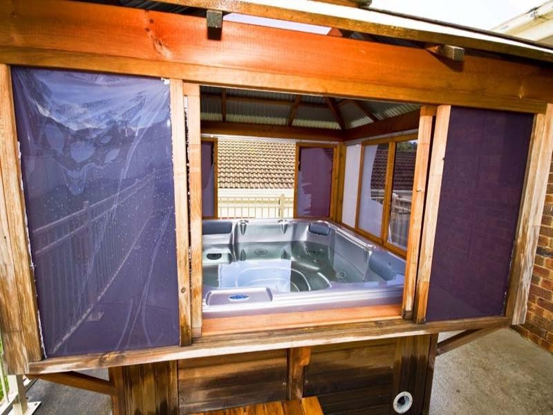 4 Waterhouse Street, Abbotsbury NSW 2176