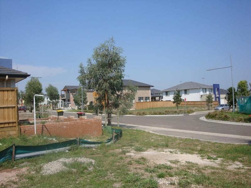 18 Grazier Circuit, Pemulwuy NSW 2145