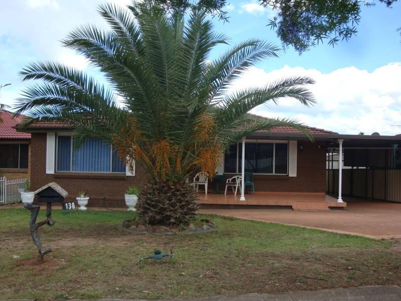 136 Restwell Road, Bossley Park NSW 2176