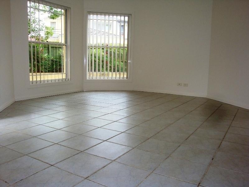 2/22 Stanbrook Street, Fairfield Heights NSW 2165