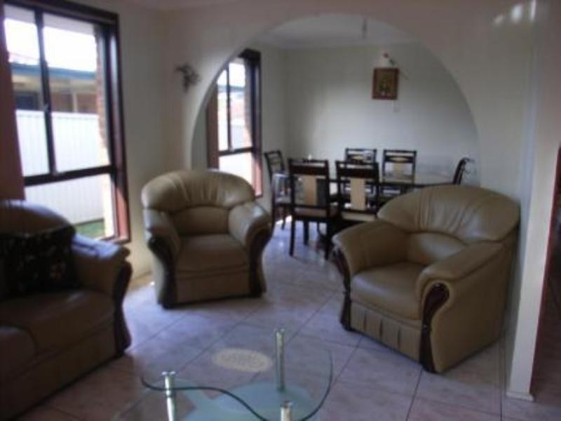 Edensor Park NSW 2176