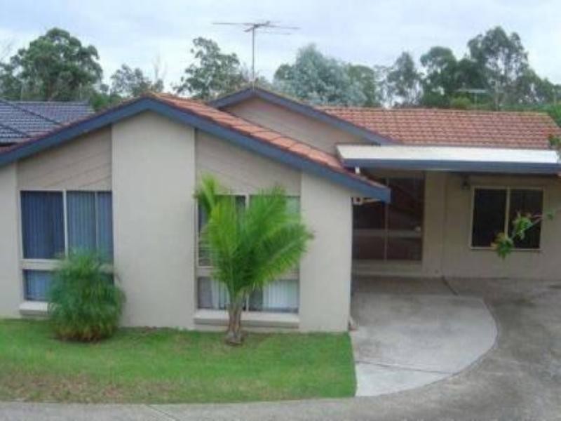 5a Loddon Close, Bossley Park NSW 2176