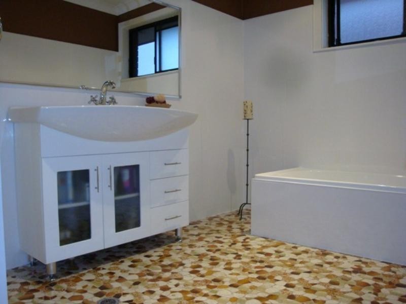 1 Roland Street, Bossley Park NSW 2176