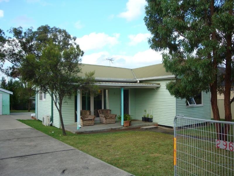 296 Brenan Street, Smithfield NSW 2164